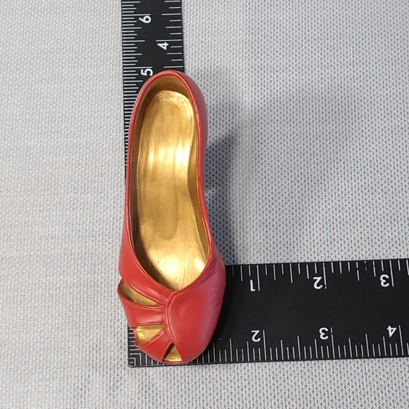 Just the Right Shoe By Raine Ravishing Red Mini Ceramic Red‎ Shoe Figurine - Picture 9 of 13